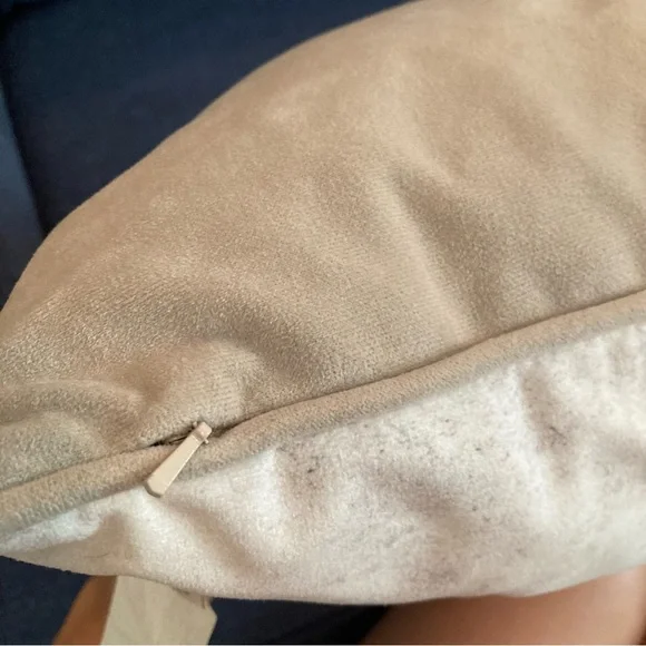 Oliver White & Gold Eyelashes Accent Throw Pillow - Picture 6 of 11